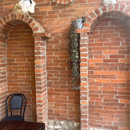 Book Hotel Kutaisi Dış mekan fotoğraf
