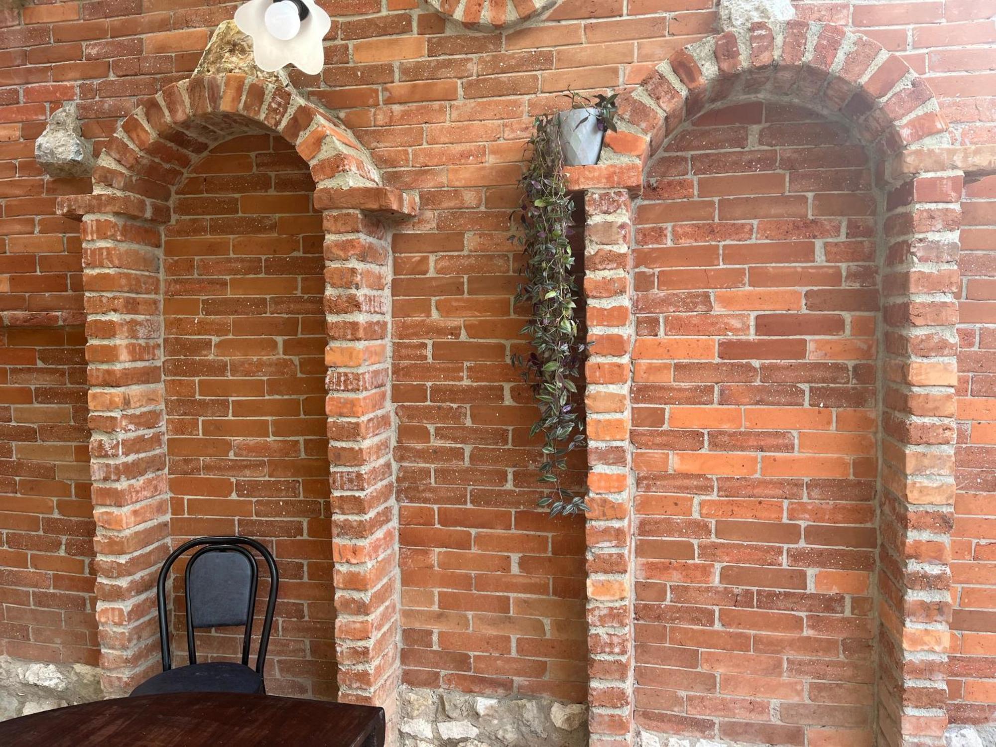 Book Hotel Kutaisi Dış mekan fotoğraf