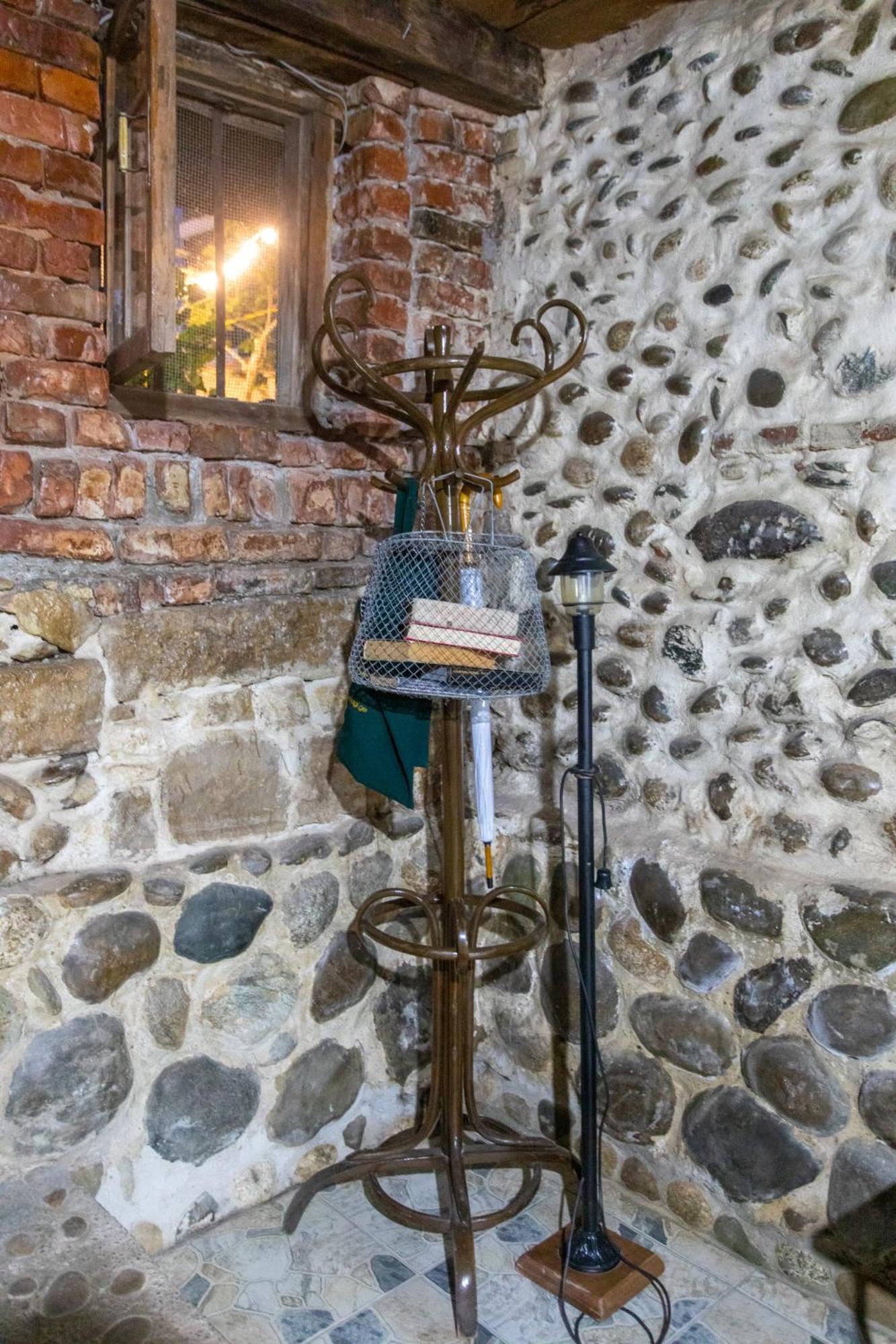 Book Hotel Kutaisi Dış mekan fotoğraf
