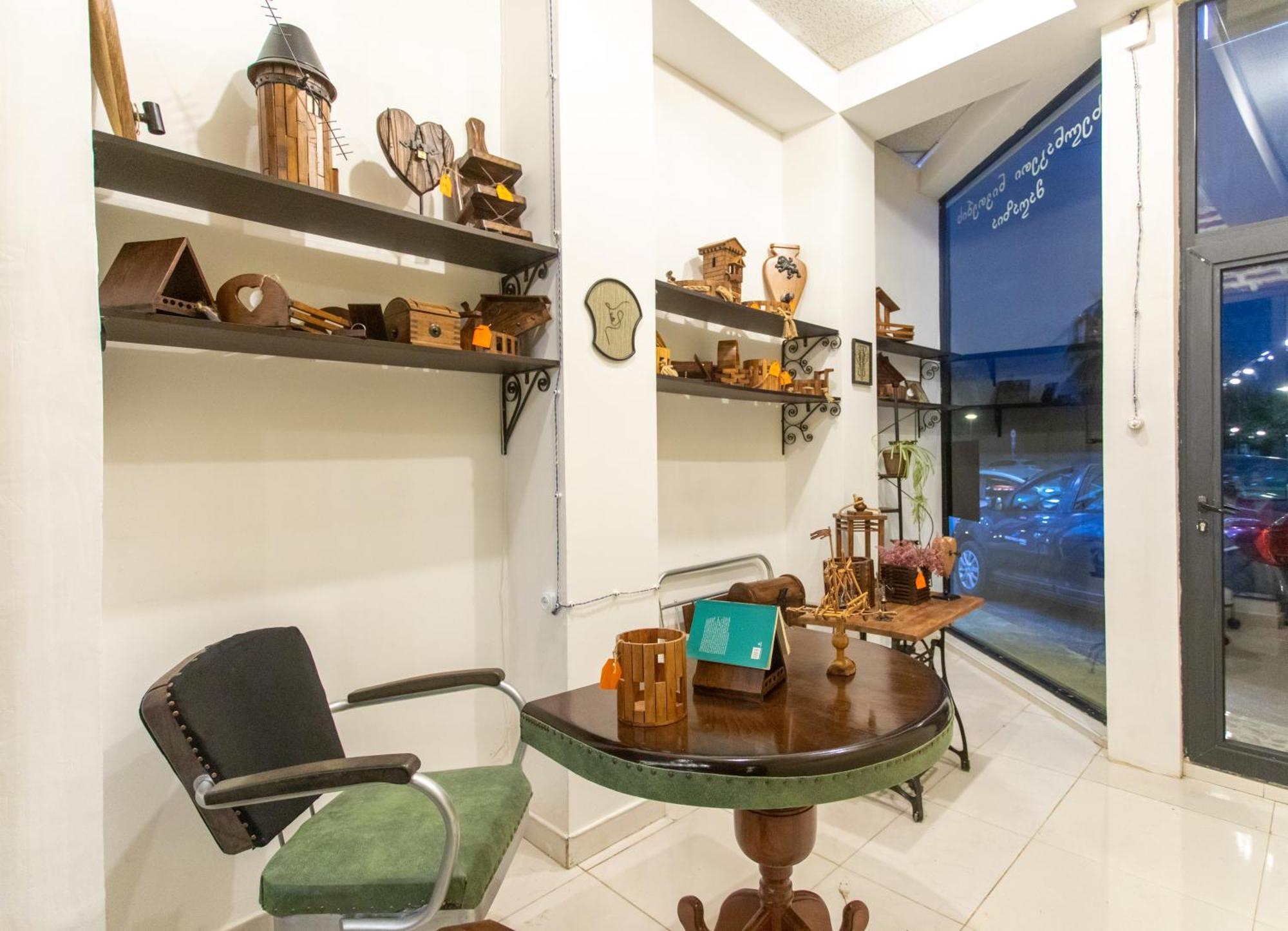 Book Hotel Kutaisi Dış mekan fotoğraf