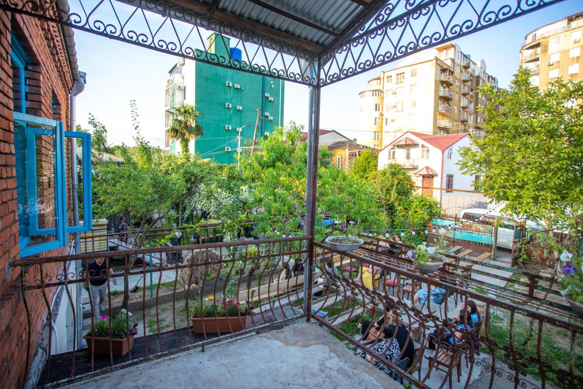 Book Hotel Kutaisi Dış mekan fotoğraf