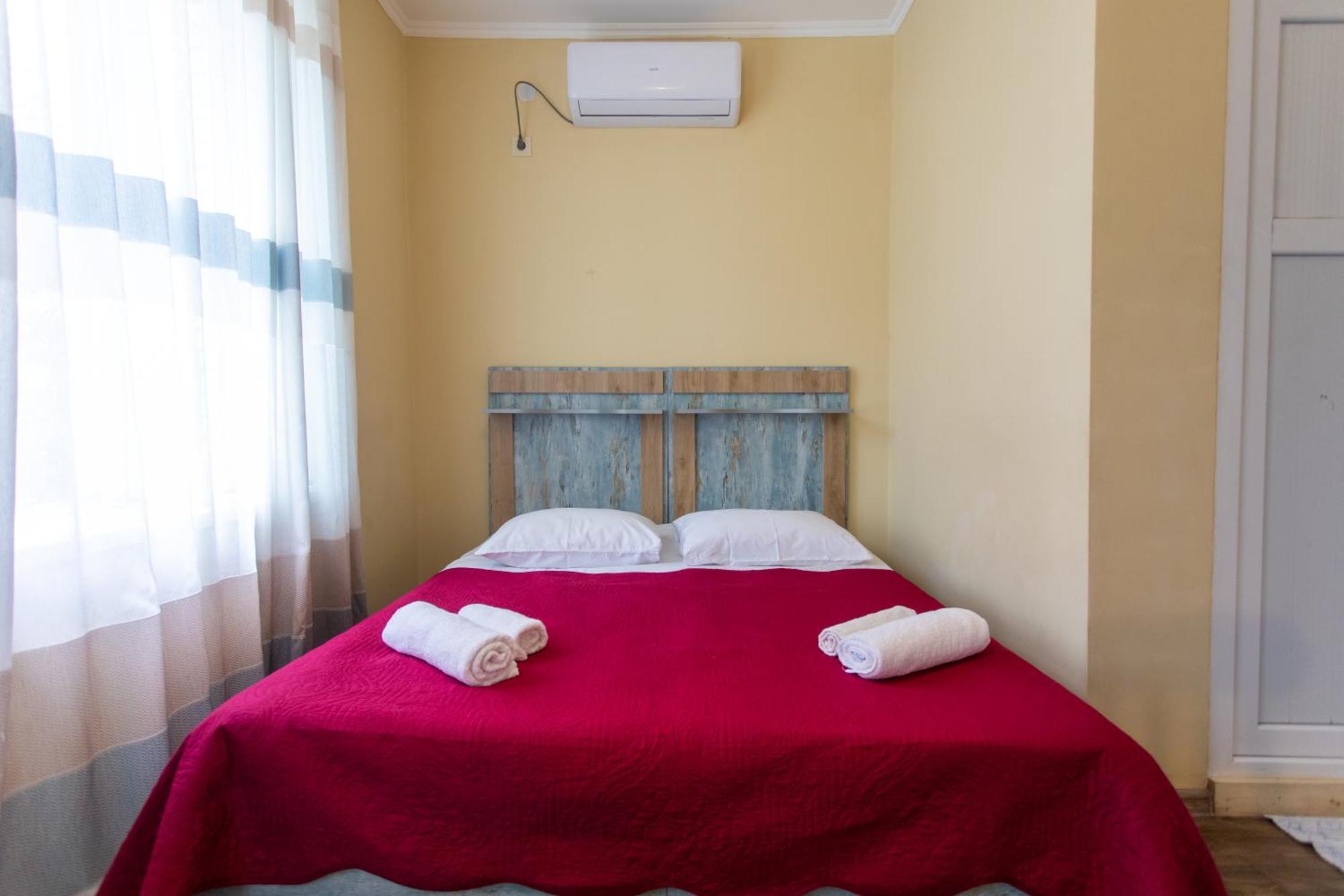 Book Hotel Kutaisi Dış mekan fotoğraf