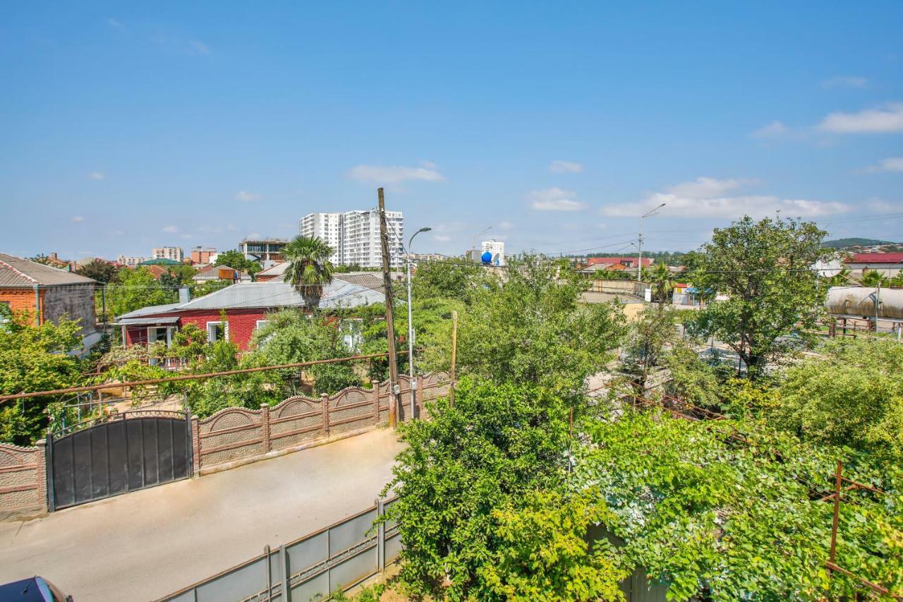 Book Hotel Kutaisi Dış mekan fotoğraf