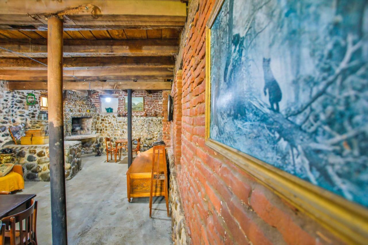 Book Hotel Kutaisi Dış mekan fotoğraf