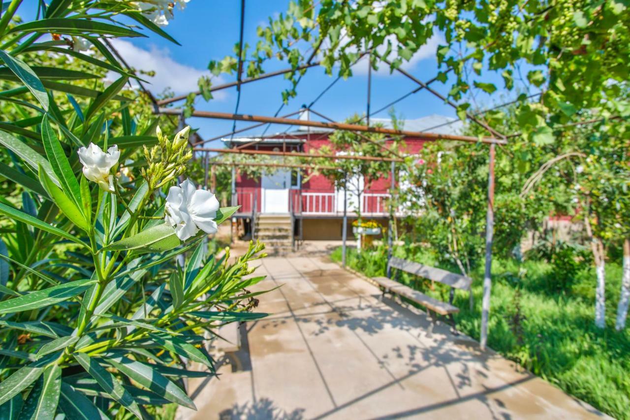Book Hotel Kutaisi Dış mekan fotoğraf